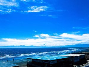 海と富士山
