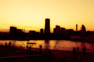 横浜