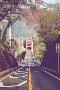 坂道と橋